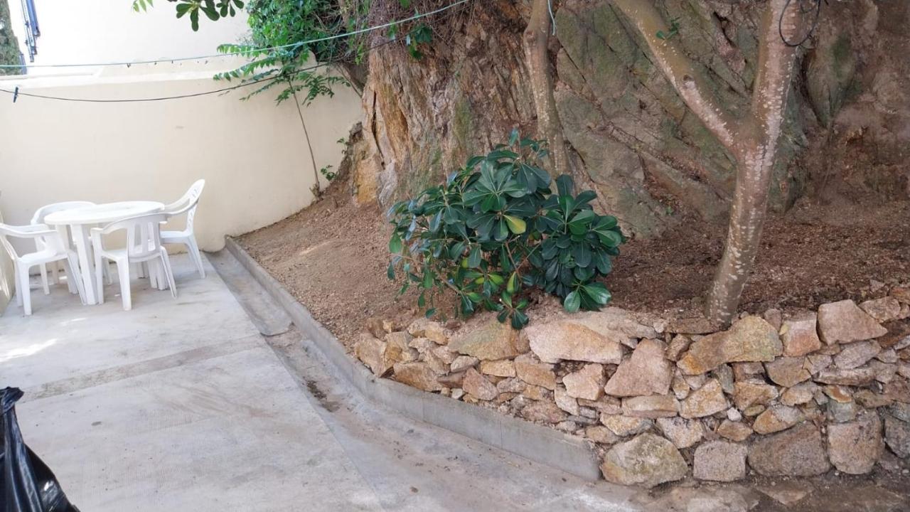 Aquamarine Sant Feliu En La Playa Con Patio Daire Sant Feliu de Guíxols Dış mekan fotoğraf